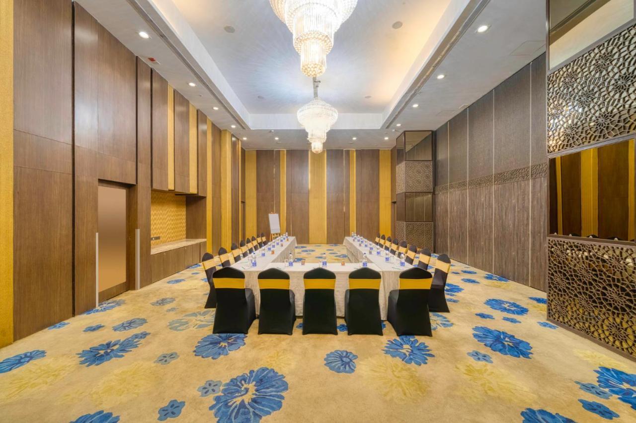 Holiday Inn Kolkata Airport By Ihg Extérieur photo Meeting room