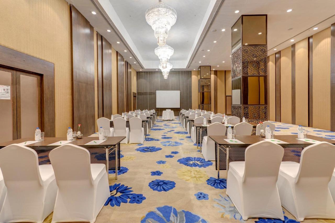 Holiday Inn Kolkata Airport By Ihg Extérieur photo Meeting room