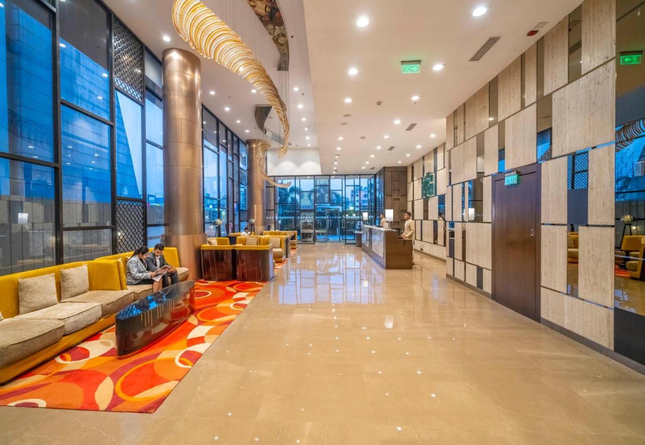 Holiday Inn Kolkata Airport By Ihg Extérieur photo Lobby