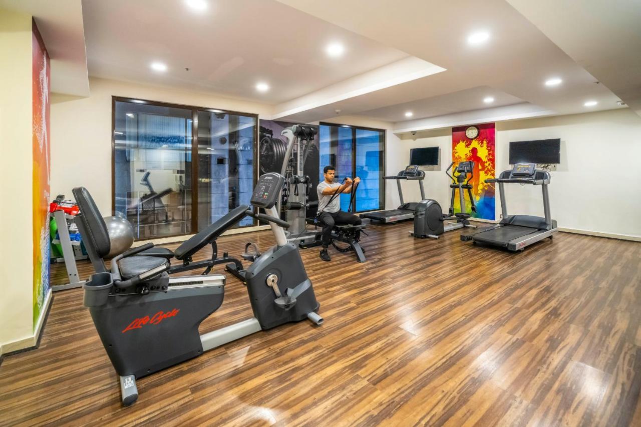 Holiday Inn Kolkata Airport By Ihg Extérieur photo Fitness Centre