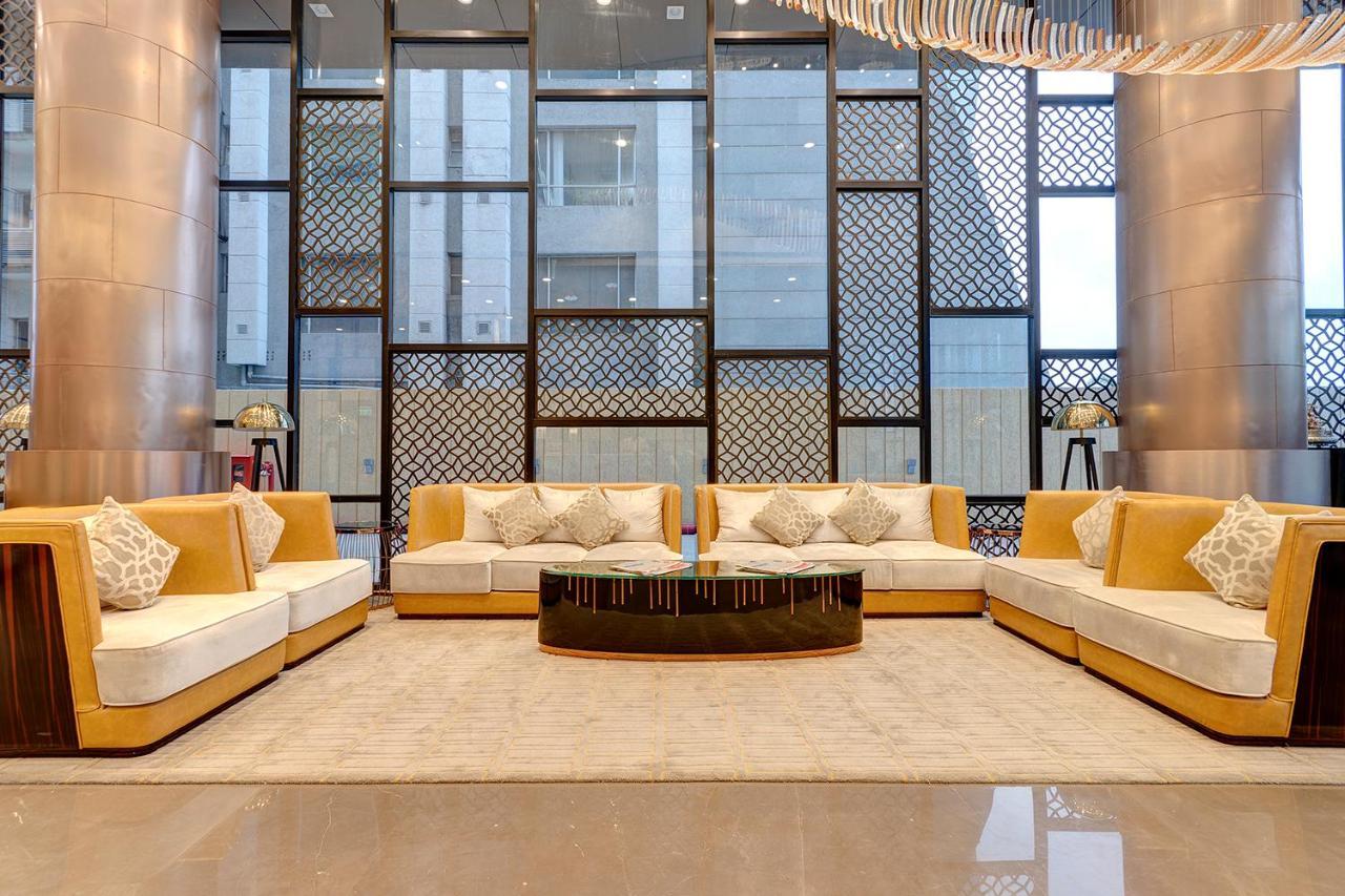 Holiday Inn Kolkata Airport By Ihg Extérieur photo The lobby of the hotel