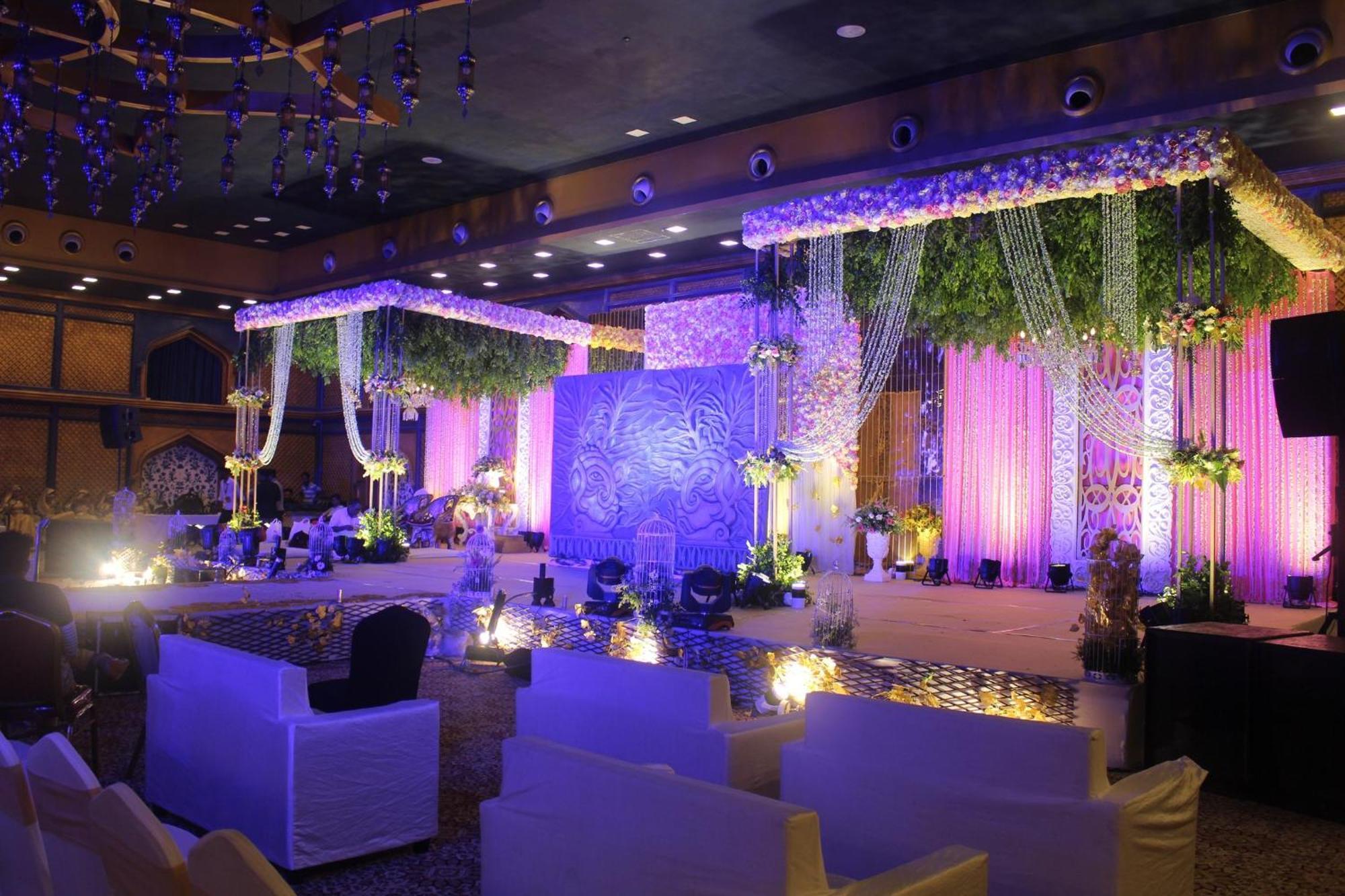 Holiday Inn Kolkata Airport By Ihg Extérieur photo The interior of the ballroom